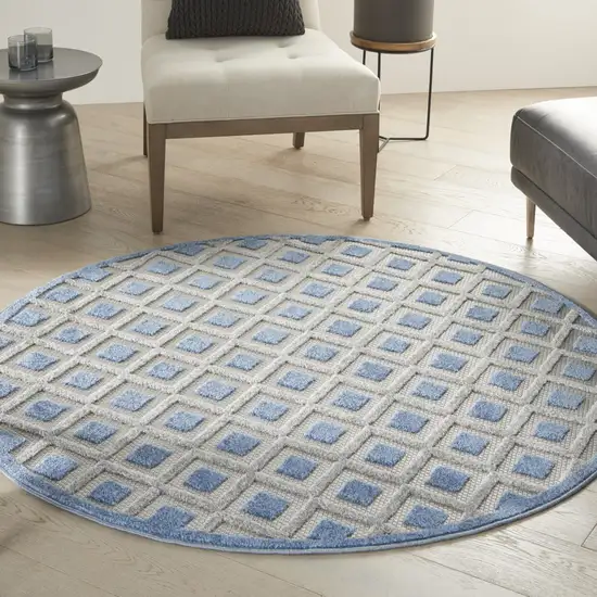 5' Blue And Gray Round Indoor Outdoor Area Rug Photo 7