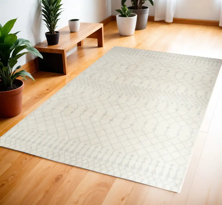 Blue and Ivory Abstract Power Loom Washable Area Rug Photo 2