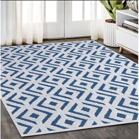 Blue and White Power Loom Area Rug Photo 1