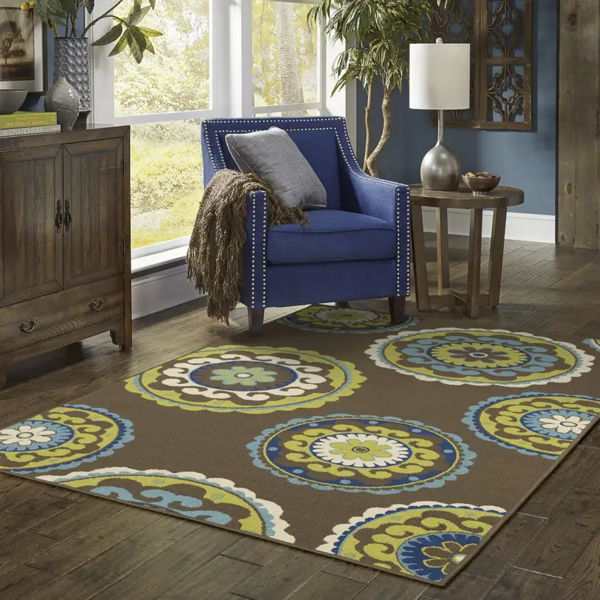 Brown Floral Medallion Stain Resistant Indoor Outdoor Area Rug Photo 9