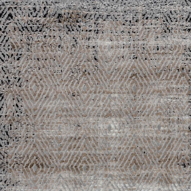 Brown Geometric Area Rug Photo 2