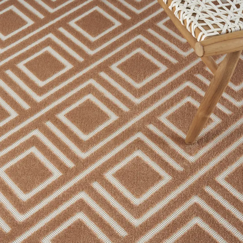 Brown Geometric Area Rug Photo 6