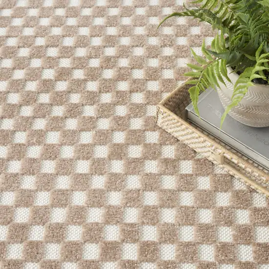 Brown Geometric Area Rug Photo 7