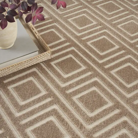 Brown Geometric Area Rug Photo 4