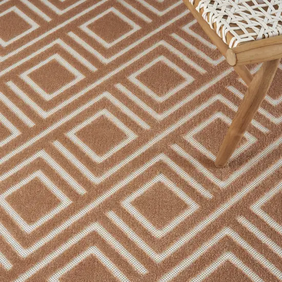 Brown Geometric Area Rug Photo 8
