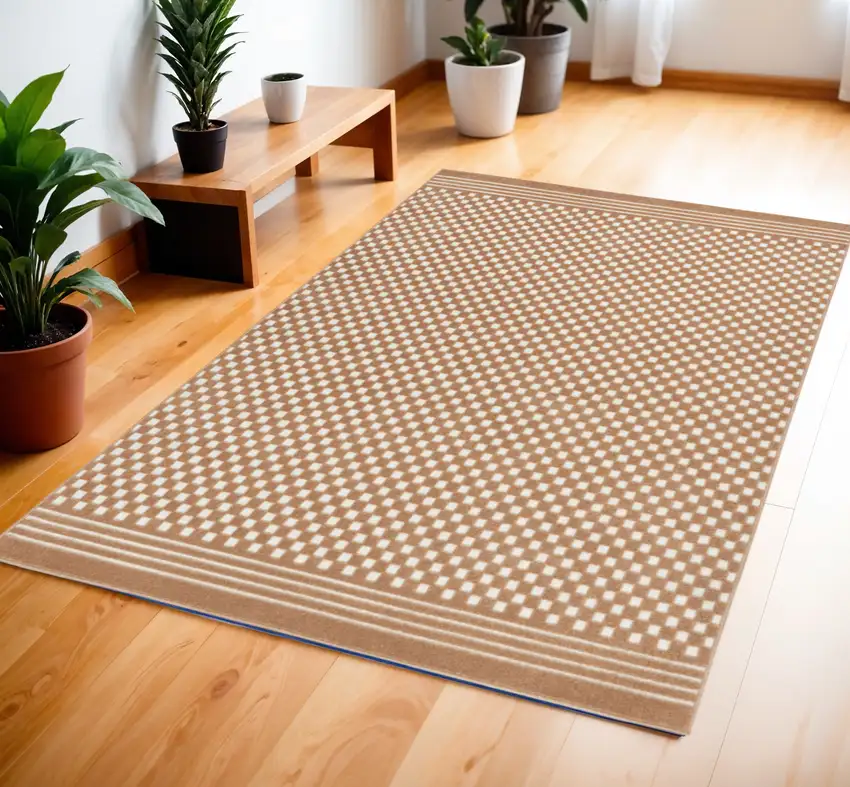 Brown Geometric Area Rug Photo 1