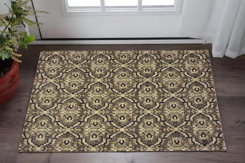 Brown Geometric Area Rug Photo 1