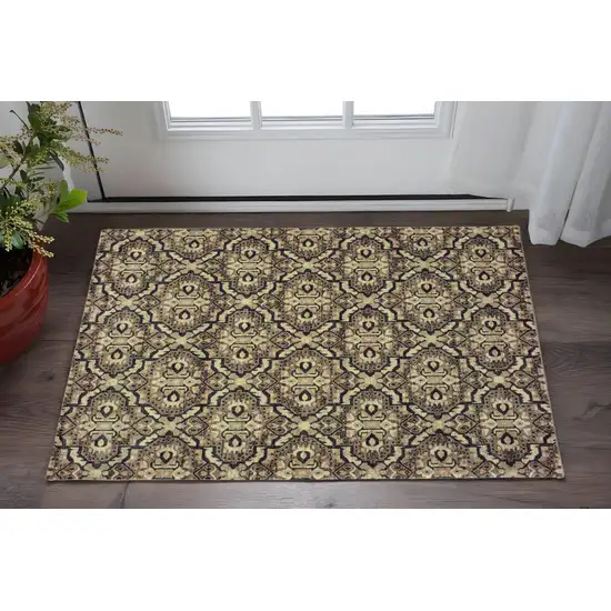 Brown Geometric Area Rug Photo 1