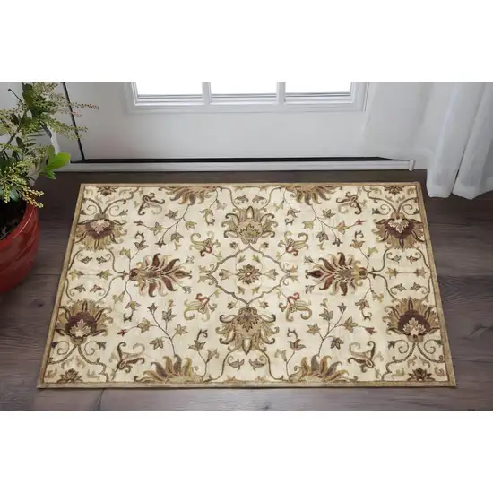 Champagne Red And Brown New Zealand Lambs Wool Floral Medallion Hand Tufted Area Rug Photo 1