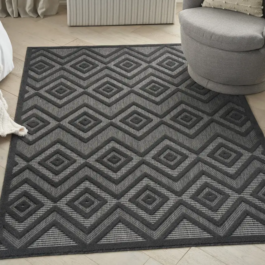 Charcoal Indoor Outdoor Area Rug Photo 5