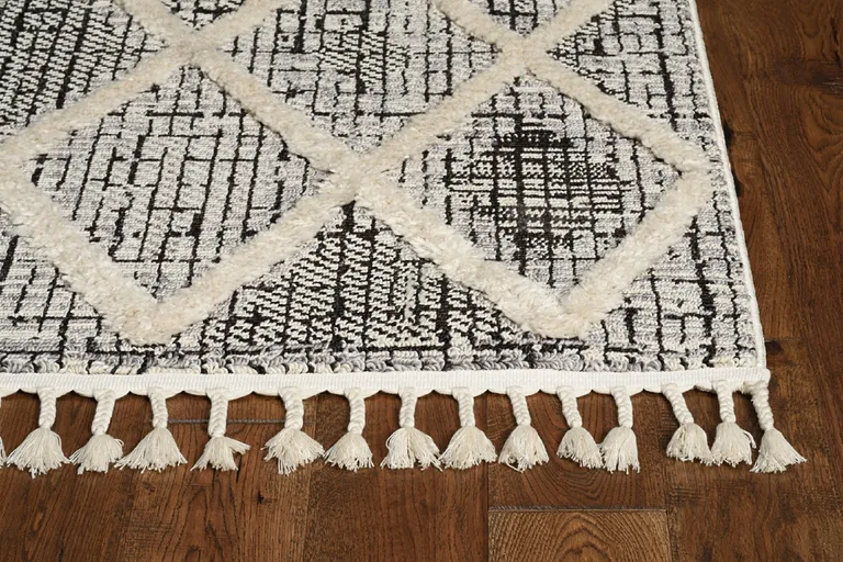 Charcoal Geometric Diamond Indoor Area Rug with Fringe Photo 3