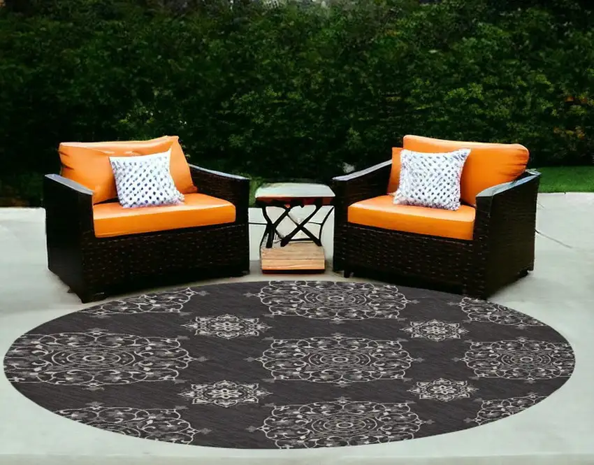 8' Charcoal Grey Hand Woven Uv Treated Geometric Traditional Round Indoor Outdoor Area Rug Photo 1