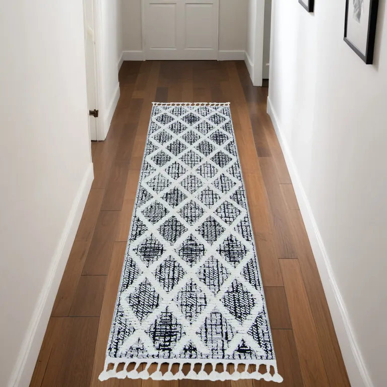 Charcoal Machine Woven Diamond Pattern Indoor Runner Rug Photo 2
