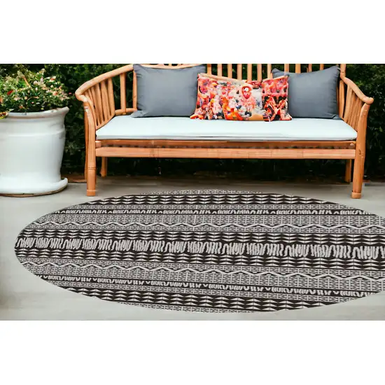 8' Charcoal Machine Woven Uv Treated Scandinavian Indoor Outdoor Round Area Rug Photo 1