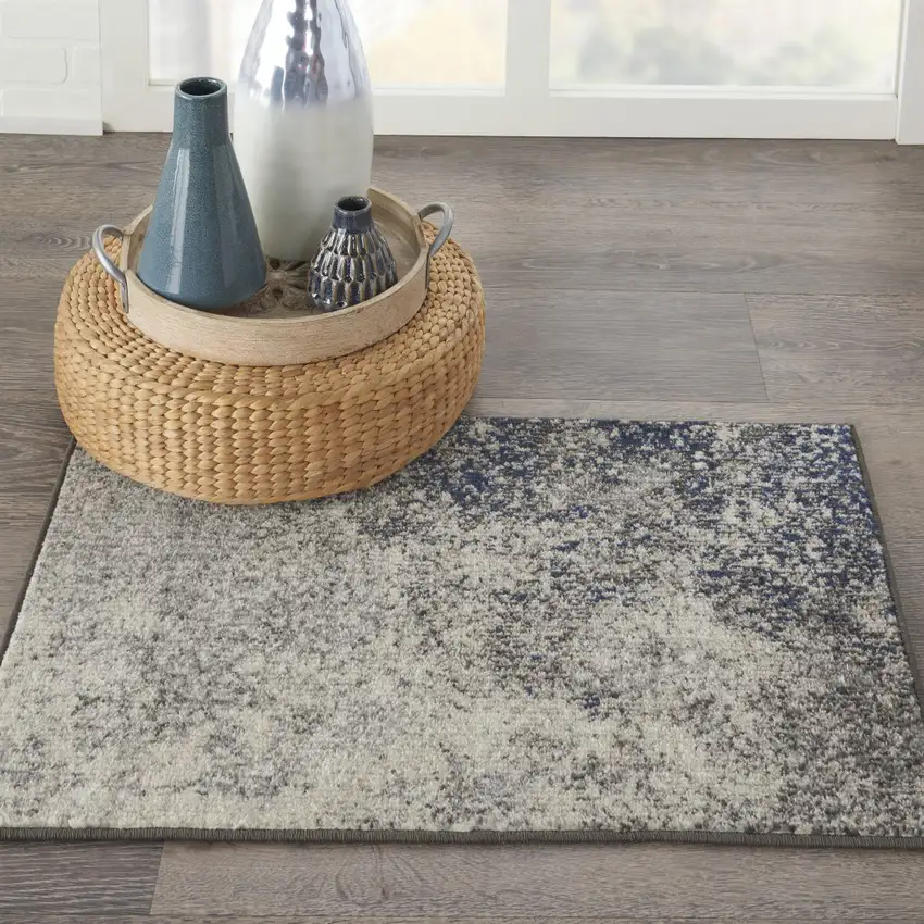 Gray And Ivory Abstract Area Rug Photo 4