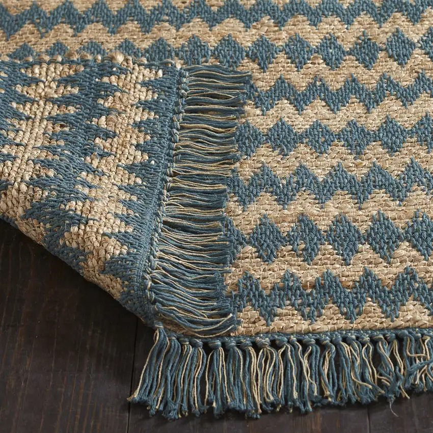 Chevron Hand Woven Stain Resistant Area Rug With Fringe Photo 6