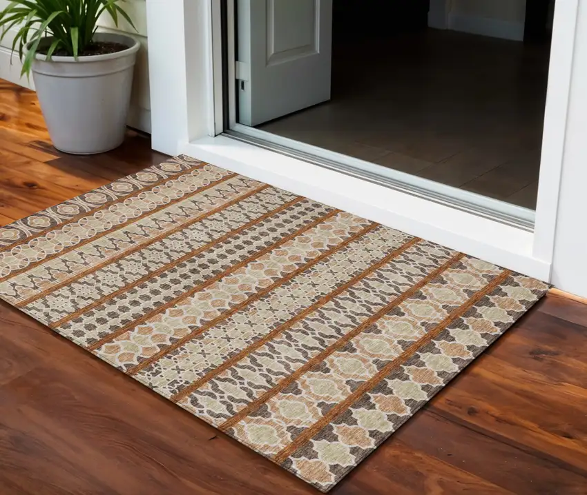 Chocolate And Taupe Quatrefoil Washable Indoor Outdoor Area Rug Photo 1