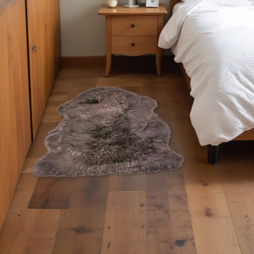 Chocolate New Zealand Natural Sheepskin Rug Photo 1