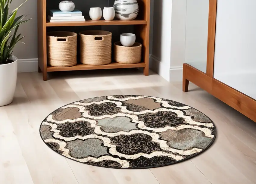 Chocolate Round Quatrefoil Power Loom Distressed Stain Resistant Area Rug Photo 1