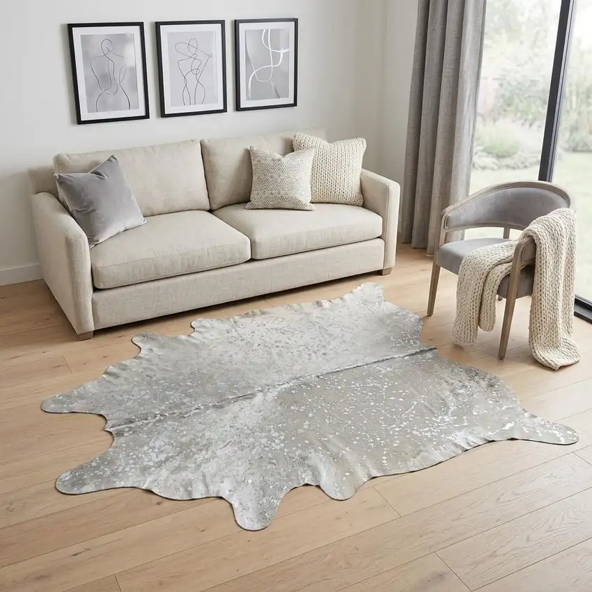 Silver and Ivory Cowhide Hand Knotted Area Rug Photo 1