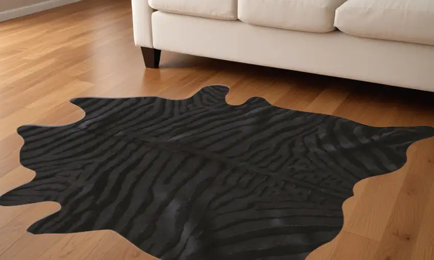 Black Cowhide Hand Knotted Area Rug Photo 1