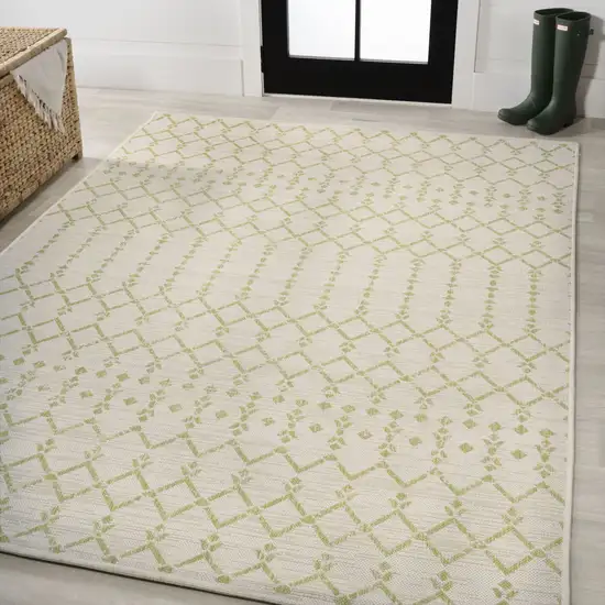 Cream And Green Trellis Indoor Outdoor Area Rug Photo 5