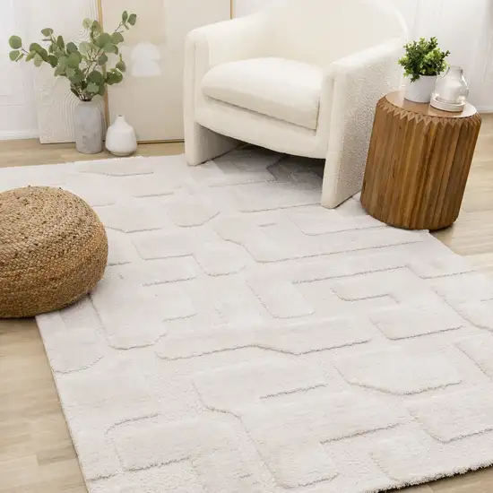 Cream And Ivory Geometric Area Rug Photo 4
