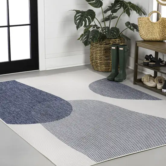 Cream And Navy Blue Geometric Indoor Outdoor Area Rug Photo 3