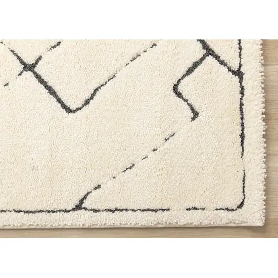 Cream Area Rug Photo 8