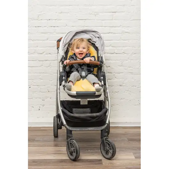 Cream Cozy Baby Medium Lambskin - Play-Rug Photo 4
