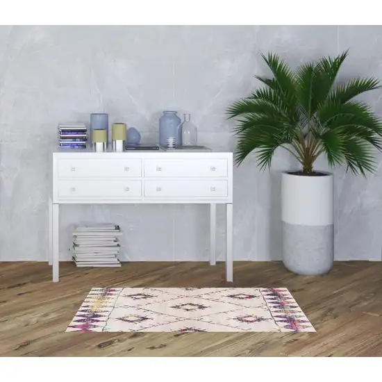 Cream Damask Area Rug Photo 2
