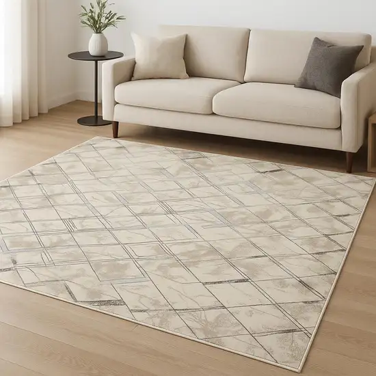 Cream Geometric Area Rug Photo 1