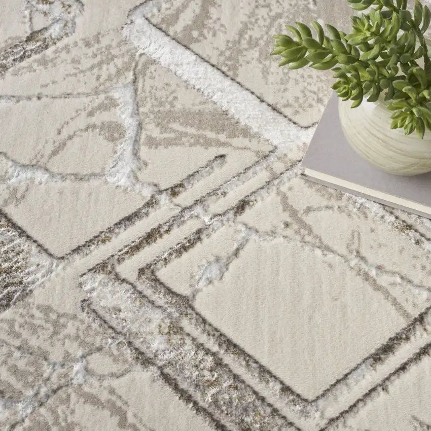 Cream Geometric Area Rug Photo 9