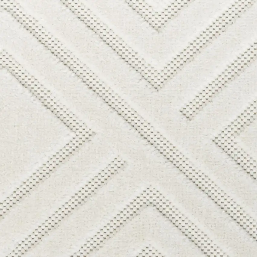 Cream Geometric Area Rug Photo 5