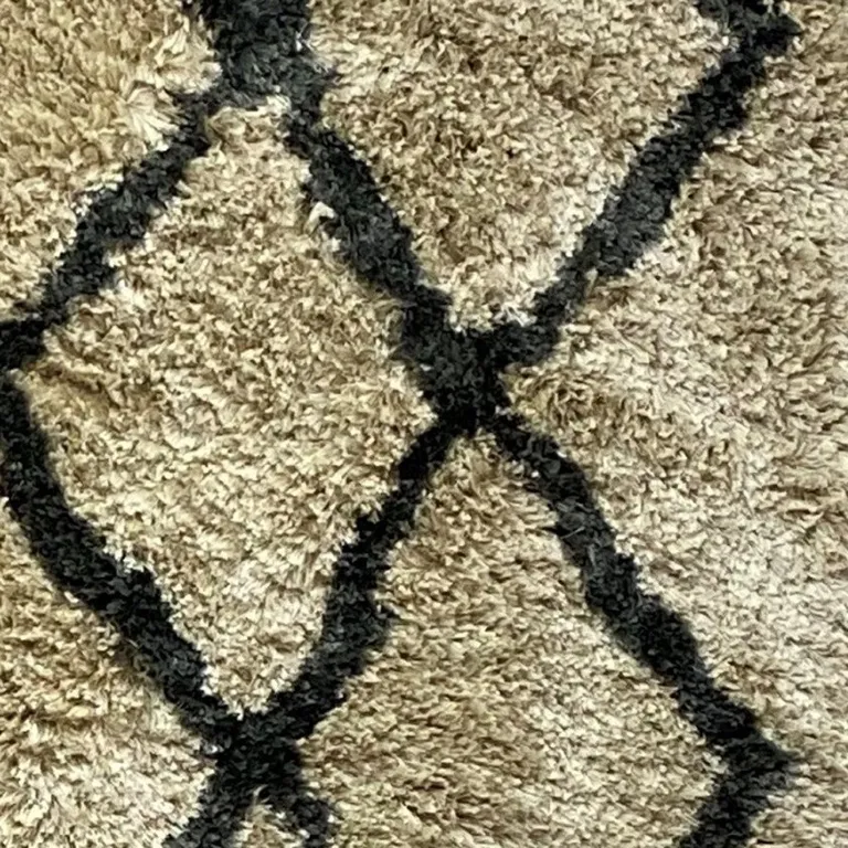 Cream and Black Lattice Area Rug Photo 5