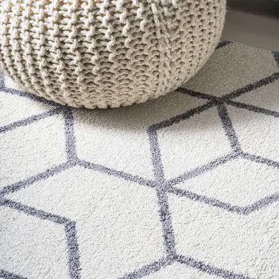 Diamond Area Rug Photo 5