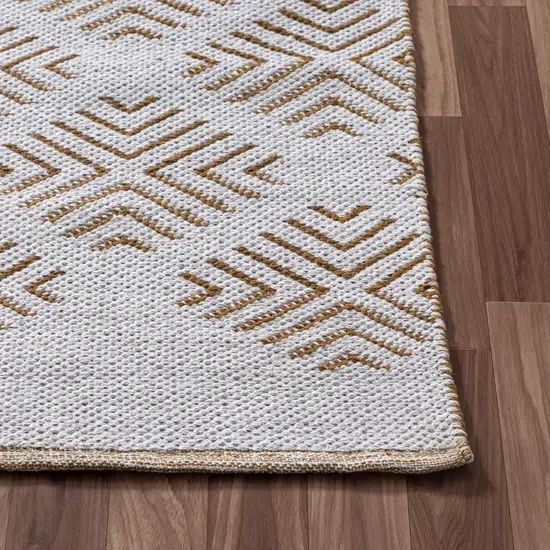 Diamond Hand Woven Area Rug Photo 8