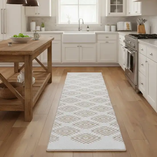 8' Tan And Ivory Diamond Hand Woven Runner Rug Photo 5
