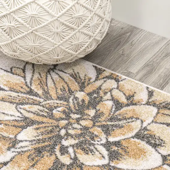 Floral Area Rug Photo 7