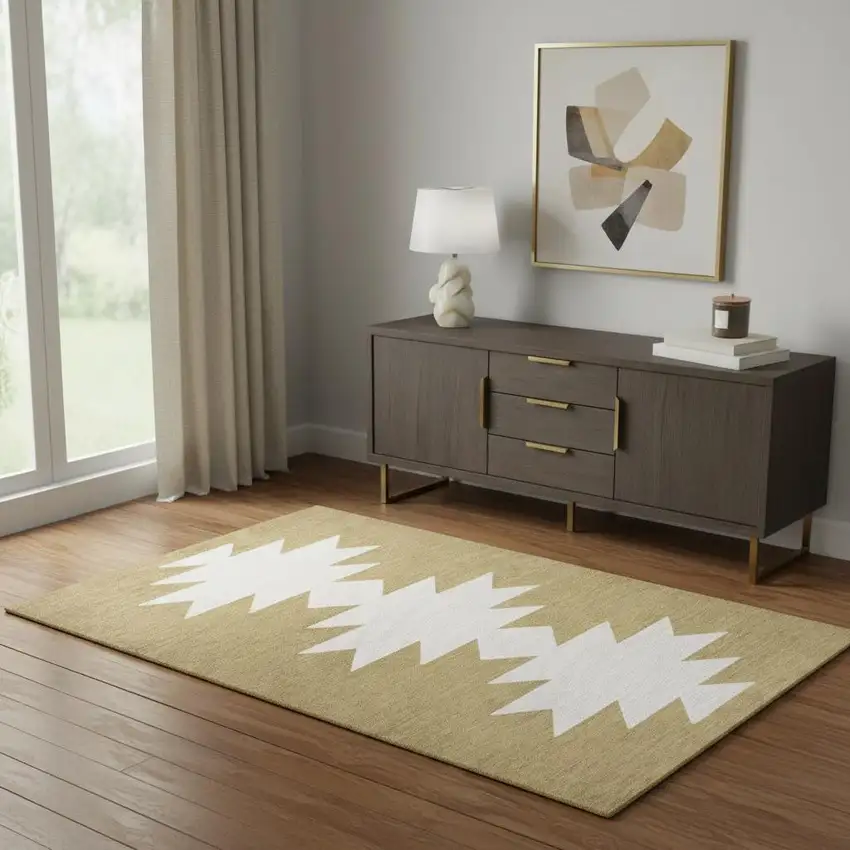Geometric Area Rug Photo 1