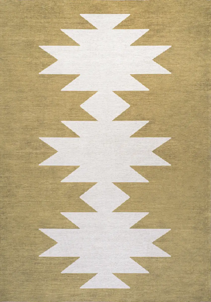 Geometric Area Rug Photo 3