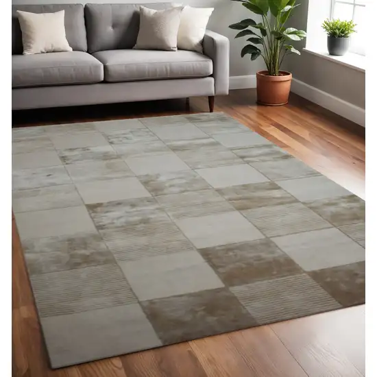 Beige Geometric Hand Woven Stain Resistant Area Rug Photo 1