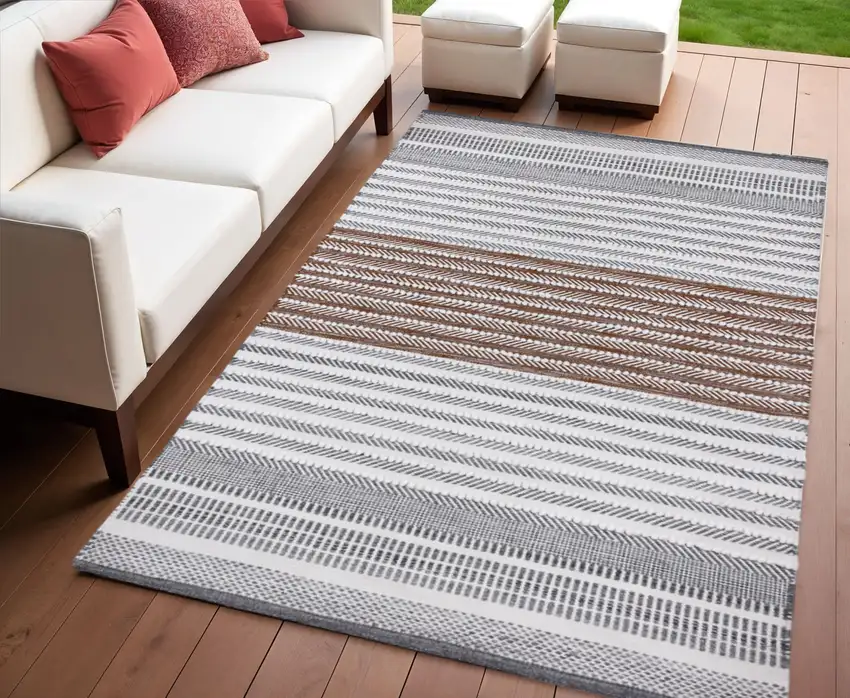 Geometric Handmade Indoor Outdoor Area Rug Photo 1