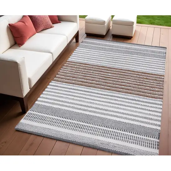 Geometric Handmade Indoor Outdoor Area Rug Photo 1