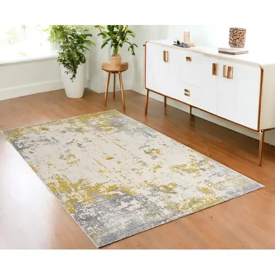 Gold Abstract Dhurrie Area Rug Photo 1
