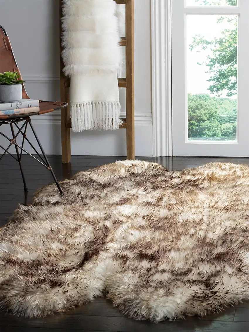 Gradient Chocolate Quattro Sheepskin - Area Rug Photo 3
