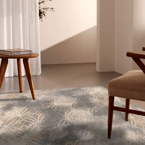 Gray Abstract Area Rug Photo 5