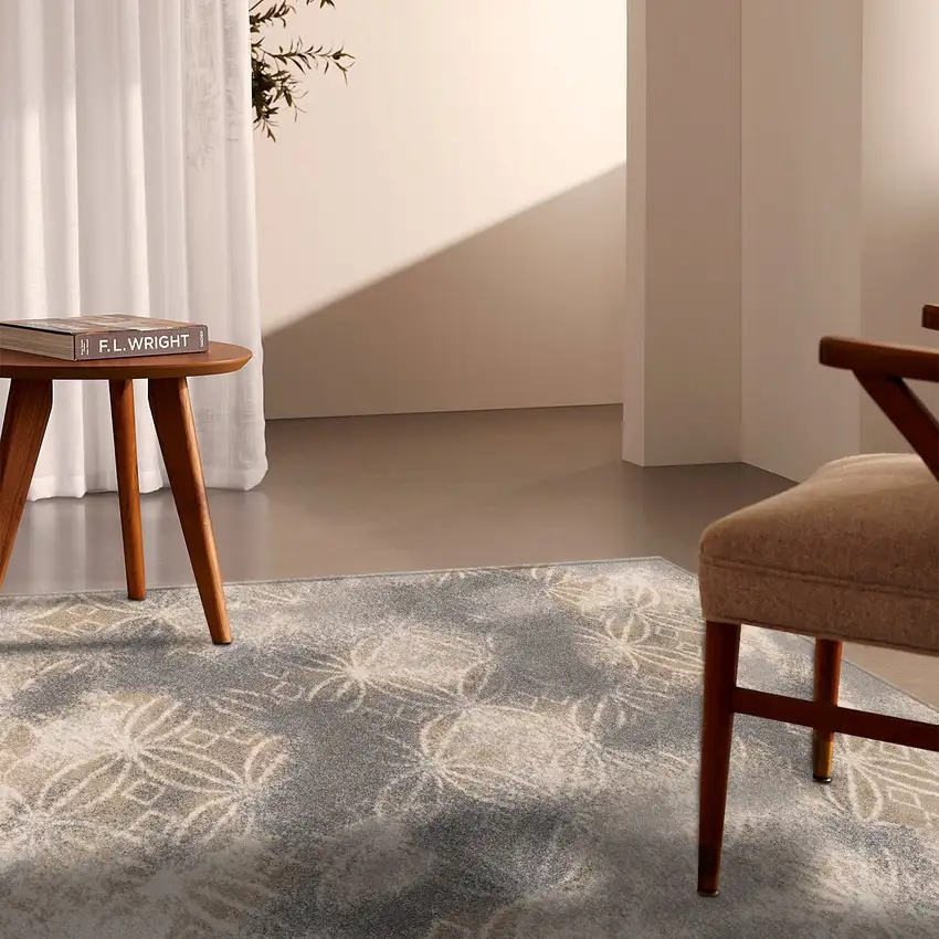 Gray Abstract Area Rug Photo 5