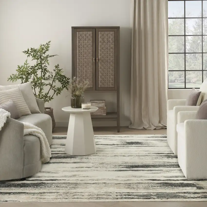 Gray Abstract Area Rug Photo 5