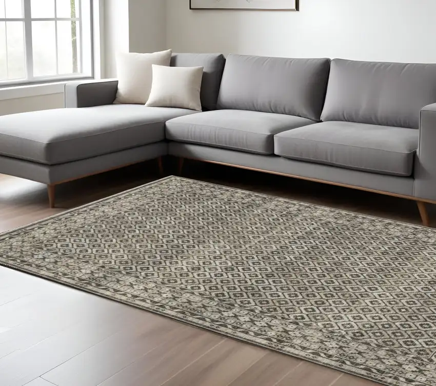 Gray And Beige Diamond Area Rug With Fringe Photo 1